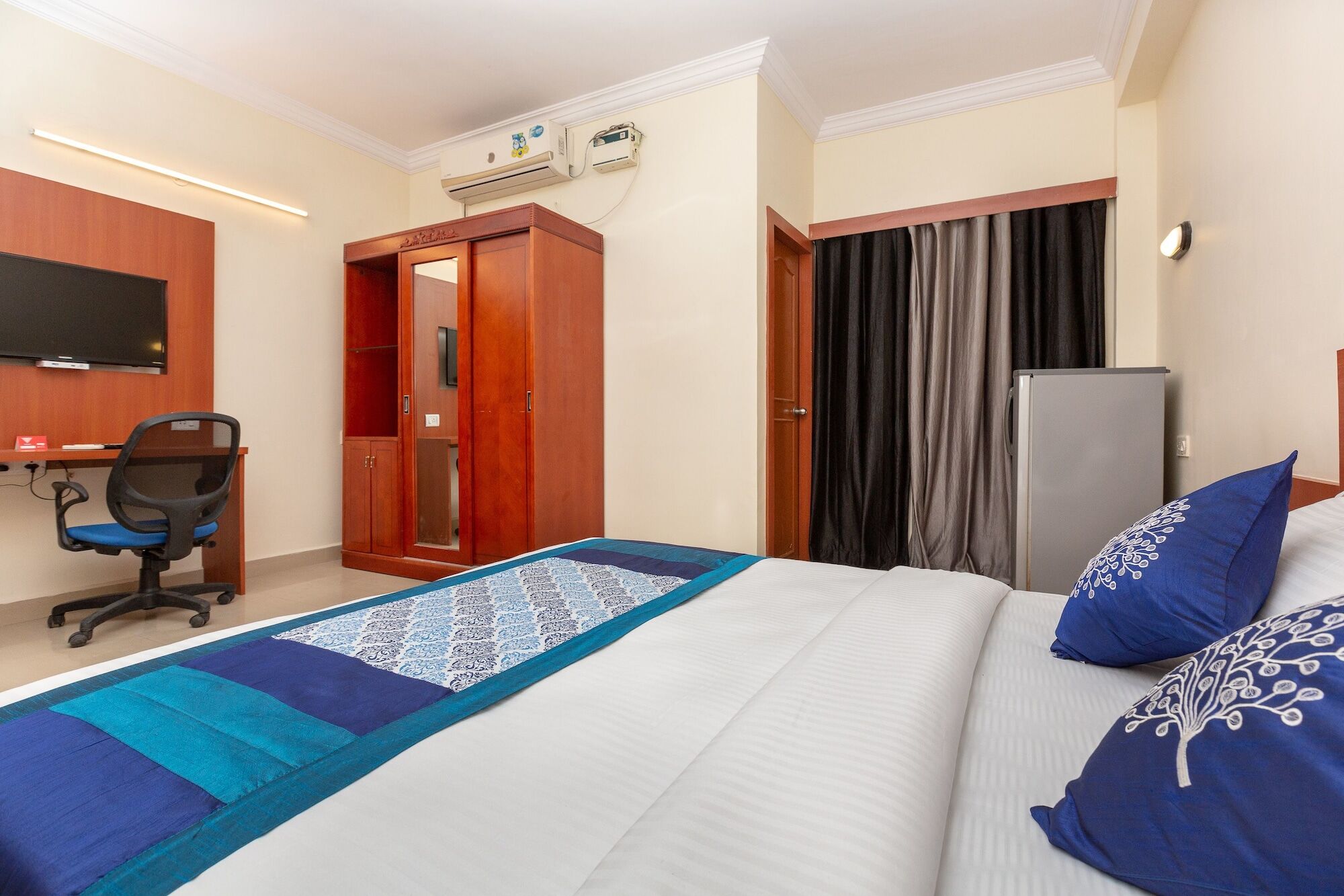 Oyo 22105 Hotel Half Moon Inn Chennai Exterior photo